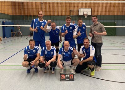 Foto zur Meldung: Volleyball Herren gewinnen 3:0 in Wilstedt!