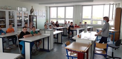 Schnupperstunden - Grundschüler besuchen die Regionale Schule