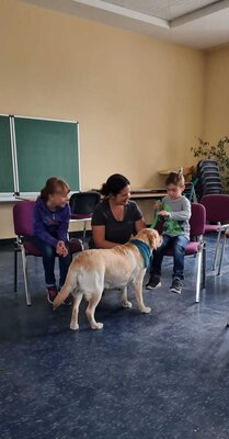 Ein Hund im Unterricht - Projekt 