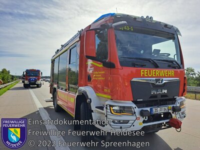 Einsatz 150/2022 | Brennt LKW Anhänger | BAB 10 AD Spreeau - AS Freienbrink (Bild vergrößern)