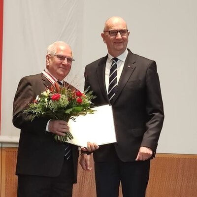 Günther Lüdecke erhält den Verdienstorden des Landes Brandenburg