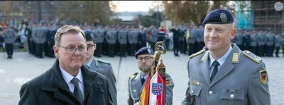 Fahnenbandverleihung an das Bundeswehr Patenbataillon der Stadt Kranichfeld