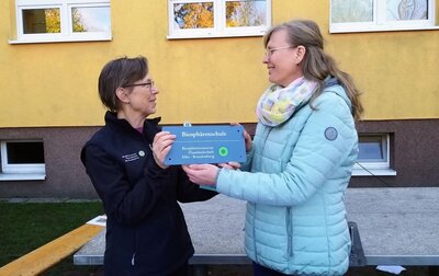 Foto zur Meldung: Elbtalgrundschule startet Pflanzaktion im Stadtwald