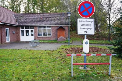 Foto zur Meldung: Austausch der E-Ladesäule in Schmalensee: Inaktiv ab 30. November 2022