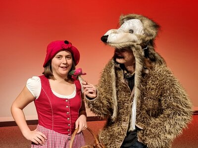 Rotkäppchen und der Wolf am 7. Mai 2023 im Theater Zielitz