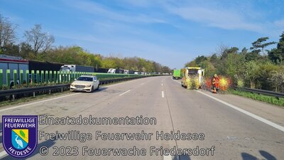 Einsatz 39/2023 | VU LKW - PKW  PKW in Leitplanke | BAB 10 AS Niederlehme - AS KWH (Bild vergrößern)