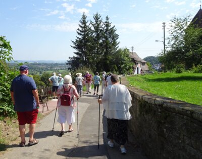 Auf dem Weg zur Bergkirche in Heinsheim mit einem herrlichen Blick über das Neckartal