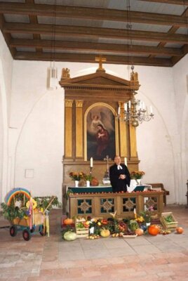 Foto zur Meldung: Erntedank mit Glockenweihe in Schorrentin