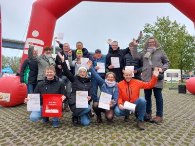 Delegation SVS'ler absolvierten den Rügenbrücken-Marathon (Bild vergrößern)