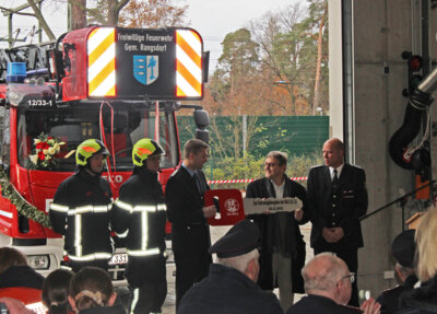 Foto zur Meldung: Drehleiter für Rangsdorfer Feuerwehr
