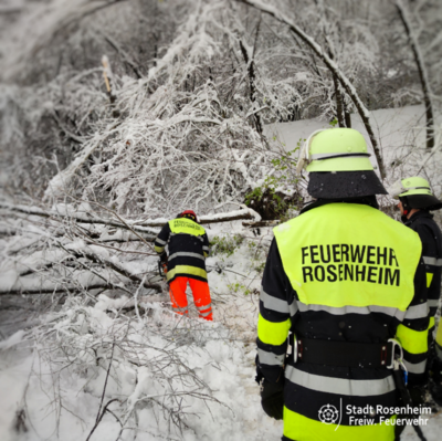 Feuerwehren der Stadt Rosenheim im winterlichen Dauereinsatz