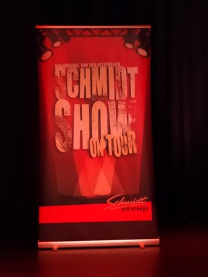 Schmidt-Show im Elbeforum 26.04.2024 (Bild vergrößern)