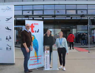 Engagement für den Tierschutz: Allgäu Airport übergibt Spendensäulen