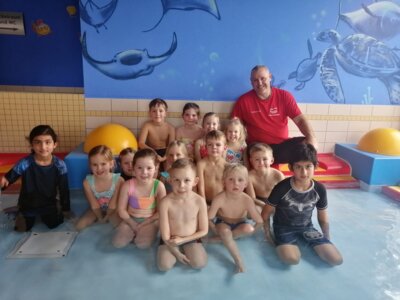 Erster Anfängerschwimmkurs für Kinder für das Jahr 2024 im Hallenbad Gedern erfolgreich durchgeführt (Bild vergrößern)