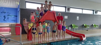 Anfängerschwimmkurs für Kinder erfolgreich durchgeführt (Bild vergrößern)