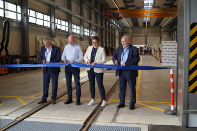 Foto zur Meldung: Industrie- und Gewerbegebiet Sonne - Eröffnung des ersten CO2-neutralen Instandhaltungswerks für Güterwagen in Europa