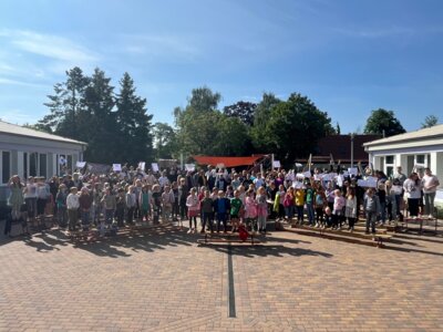 Foto zur Meldung: #IchStehAuf- Schulen für Demokratie und Vielfalt- Aktionstag am 6. Juni 2024