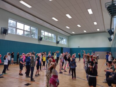 Sport- und Spielfest anlässlich des Kindertages an der Grundschule in Glöwen