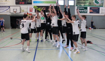 Die Jungs aus Hessen konnten den Pokal seit 2012 zum fünften Mal gewinnen (Bild vergrößern)