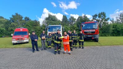 Übergabe AED und Werbung KATRETTER