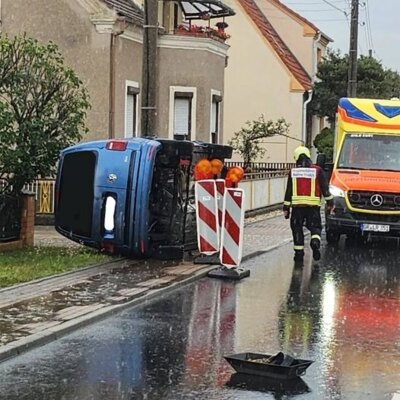 TH1 VKU, PKW auf Seite