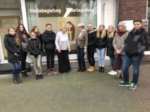 Treffen mit Hospizhelferinnen in Harsewinkel (Bild vergr&ouml;&szlig;ern)
