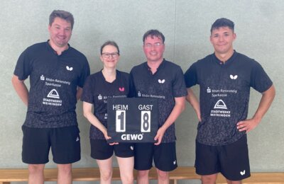 Die erfolgreiche Mannschaft in Greußen v.l.: Martin Bindriem, Jacqueline Dömming, Jan Dömming, Lukas Hoffmann.
