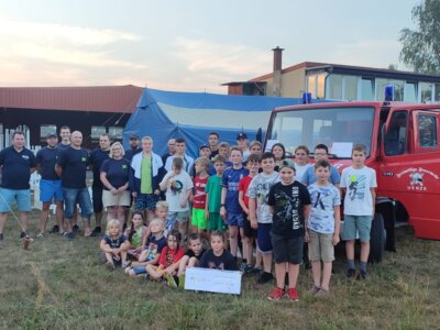 Foto zur Meldung: Zeltlager der Feuerwehr Uenze