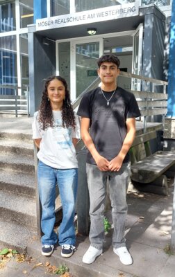 Herzlichen Glückwunsch an Sanda und Karim, unsere neuen Schülersprecher! (Bild vergrößern)