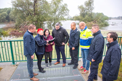 Foto zu Meldung: Landrat informierte sich in Mühlberg über Hochwasserlage