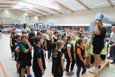 Sportevent für gesamte Schule (Bild vergrößern)