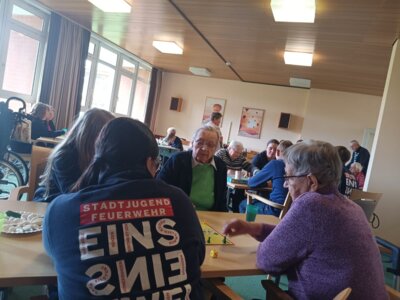 Spielenachmittag im DRK Altenheim (Bild vergrößern)