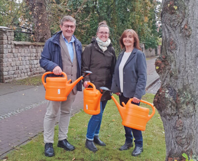 Foto zur Meldung: Erste Gießpatenschaften in Rangsdorf