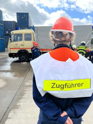 Foto zur Meldung: Jubiläum und 24-Stunden-Dienst der Jugendfeuerwehr Falkenhagen