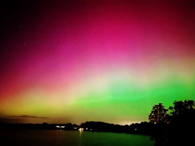 Foto zur Meldung: Polarlichter-Spiele über dem Schmalensee am 10. Oktober