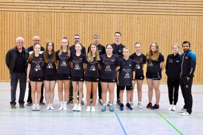 Spielerinnen, Spieler und Betreuer bei den Südthüringer Meisterschaften U19 und U13
