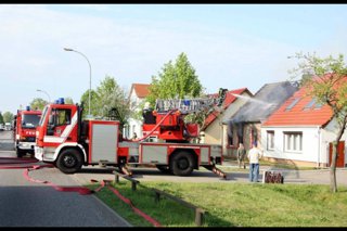 1 EFH Tesch 03.05.12 1 EFH Tesch 03.05.12