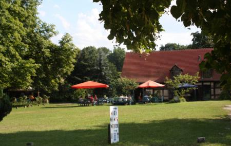 Blick auf die Töpferei & Café