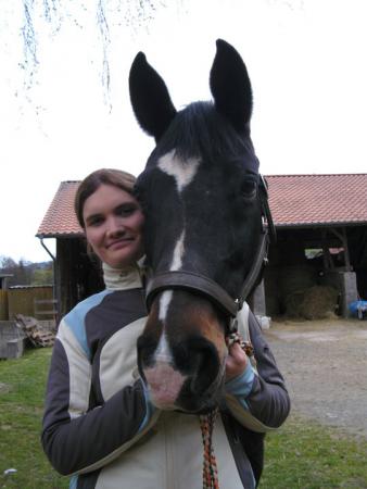 Carolin Bernhard Carolin Bernhard