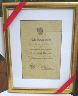 Ehrenurkunde Bauer