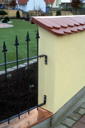 Einfamilienwohnhaus M, Werneck - Gartenmauer mit Zaun
