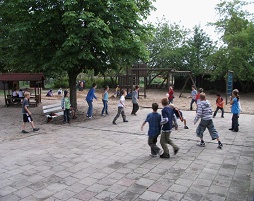 Zeit für Fußball u viel Bewegung.jpg