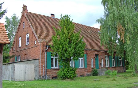 Das ehemalige Schulhaus (1)