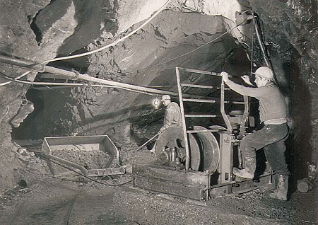 Schrapperbetrieb am Rollloch, Grube Georg-Joseph bei Wirbelau