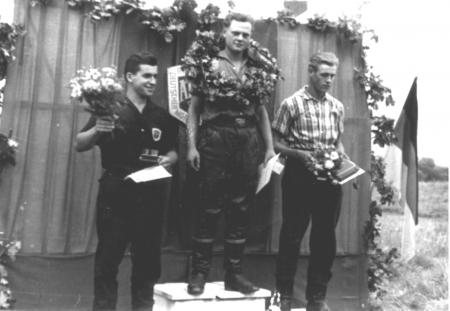 1959, von links: Helmut Möller, Klaus Matznick, Schröder