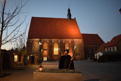 Nachtwächter vorm Mönchenkloster @Marlen Seidel