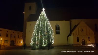 Kirchplatz Rheinsberg zur Weihnachtszeit