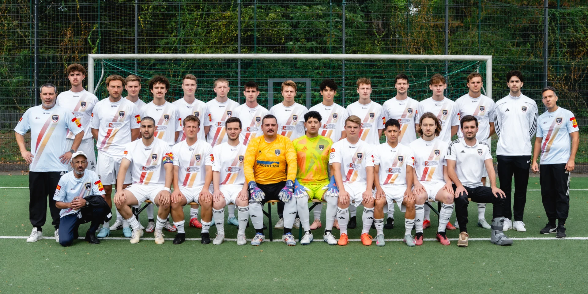 Gruppenfoto der ersten Herrenmannschaft