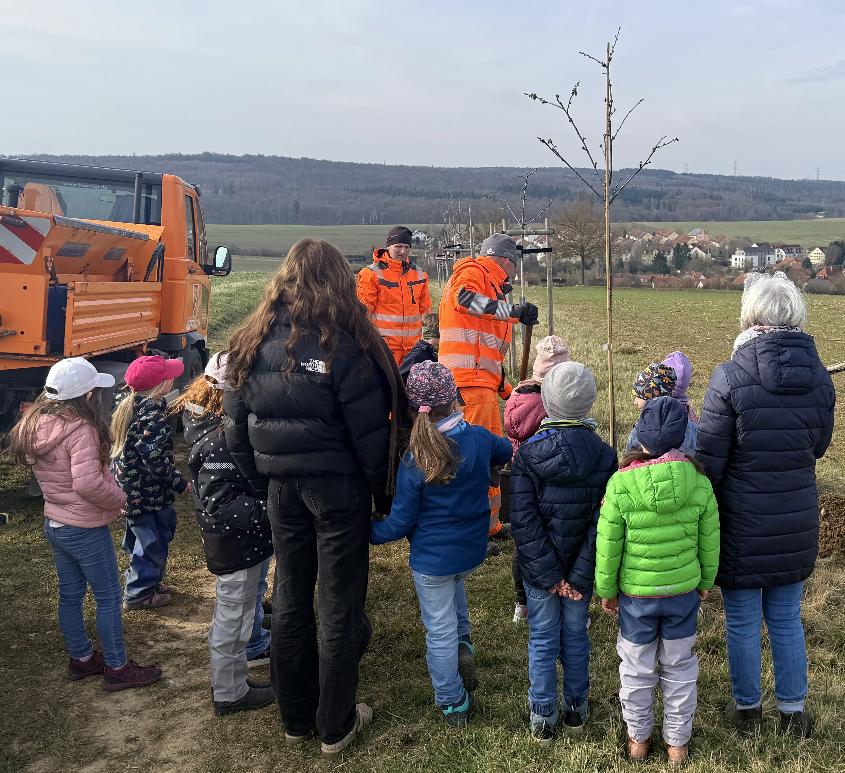 Kita Klettbach Baumpflanzen 2