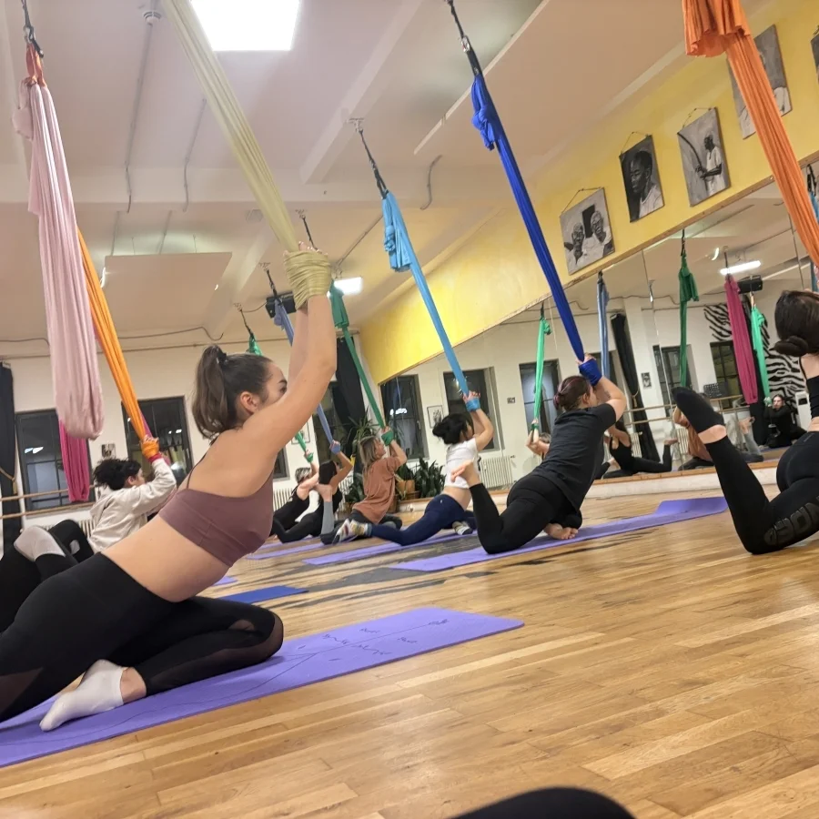 AERIAL YOGA